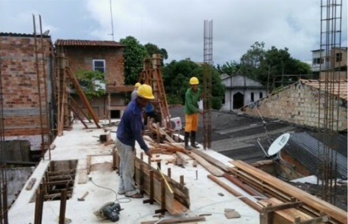 Obra de 2 pavimentos com fundações profundas em estaca raiz