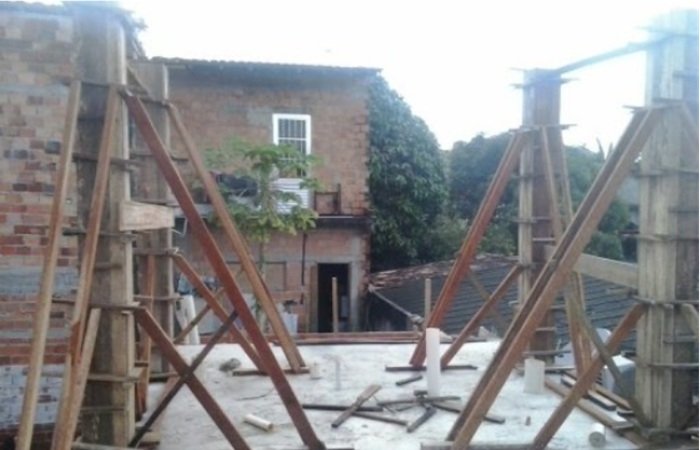 Obra de 2 pavimentos com fundações profundas em estaca raiz