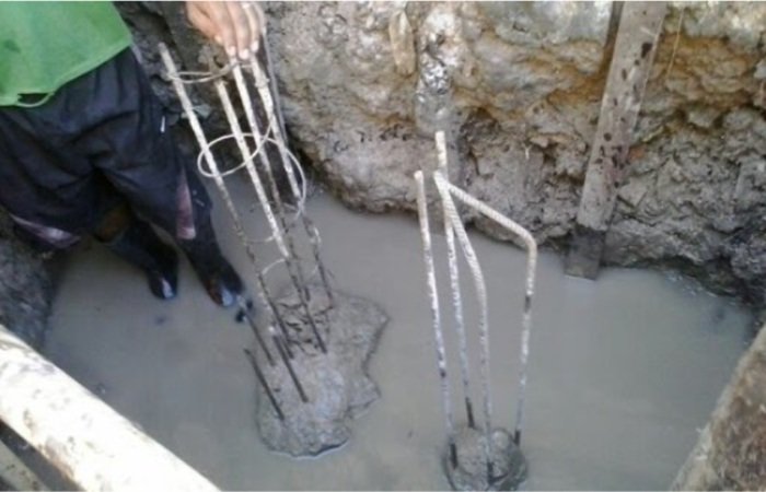 Obra de 2 pavimentos com fundações profundas em estaca raiz